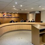 TCM recomenda aprovação das contas do exercício de 2022 da Prefeitura de Feira da Mata, mas multa gestor em 2 mil reais por ressalva