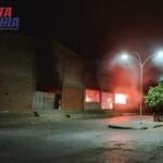 Incêndio destrói cerca de 80% do acervo cultural armazenado em barracão da Prefeitura de Serra do Ramalho