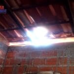 Casa é destelhada durante a madrugada na tentativa de furto em Carinhanha
