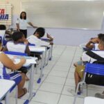 Novo Regimento Escolar Unificado é aprovado em Carinhanha; saiba o que muda na prática para alunos e professores